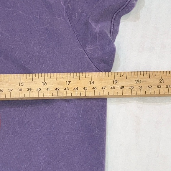 Pink Floyd dark Lavender Tee women’s size medium - 100% cotton - with FLAWS - Picture 10 of 15